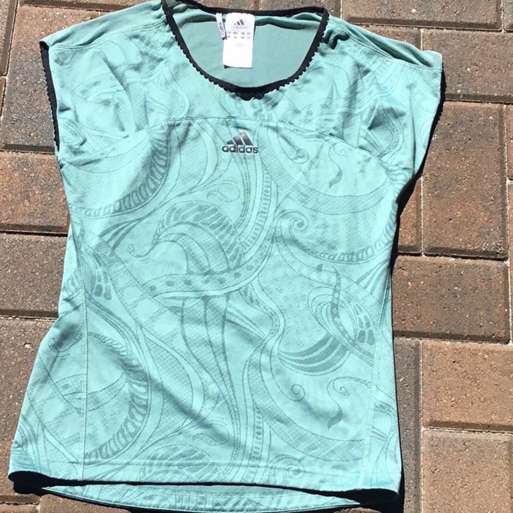 Adidas clima cool size S